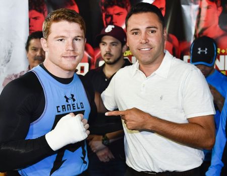 ¡Golpe bajo! ‘Desleal’; así calificó el Canelo a Óscar de la Hoya