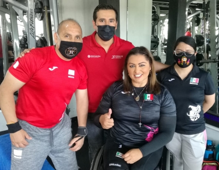 Viajo hasta Veracruz para respaldar a la Atleta Angeles Ortiz, el coordinador de la Federacion Mexicana de Deportes Sobre Silla de Ruedas