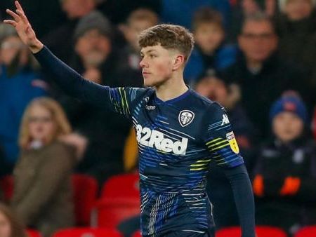 Suspenden seis semanas al jugador del Leeds Jordan Stevens por apostar