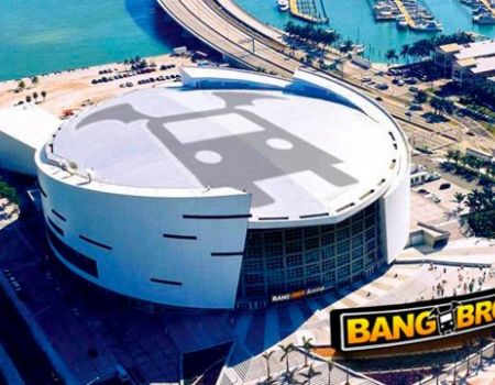 Una página de contenido xxx ofrece 10 millones para cambiar el nombre del estadio de los Miami Heat